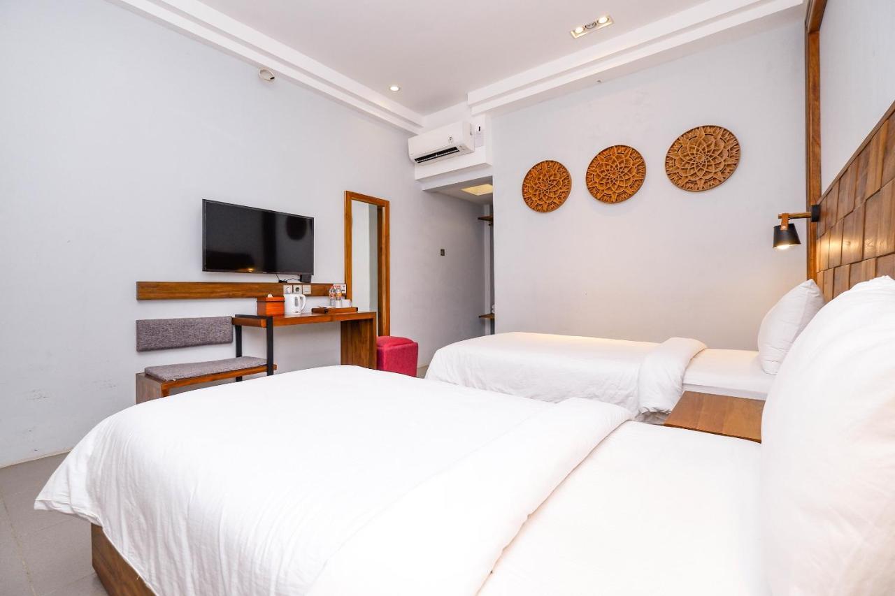 Maharani Guest House Yogyakarta Exterior foto
